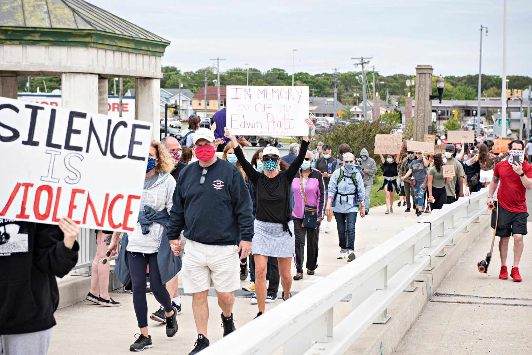 060320_nws_ocprotest